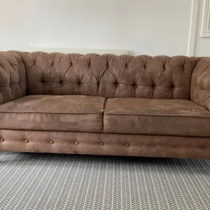 Brown Chesterfield-style couch - Image 2