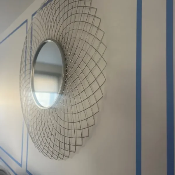 Wall mirror