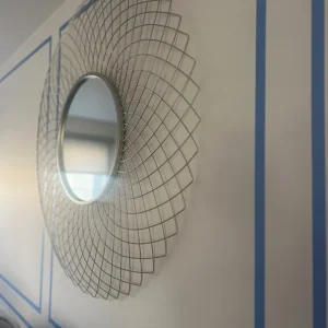 Wall mirror
