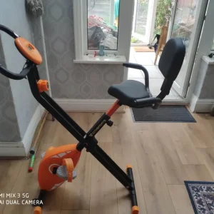 City sports folding exercise bike - Image 7