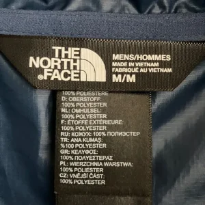 NORTH FACE LIGHT JACKET SIZE M - Image 2