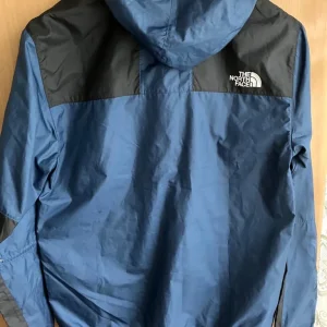 NORTH FACE LIGHT JACKET SIZE M - Image 4