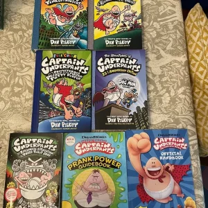 Captain Underpants Seven Book Bundle