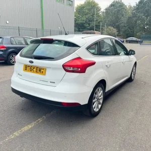2015 Ford Focus 1.0T EcoBoost Titanium Euro 6 5-door hatchback petrol manual - Image 8