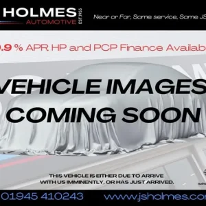 Nissan Qashqai 1.3 DIG-T Acenta Premium 5-door with Xtronic and Android Auto/Apple CarPlay - Image 5