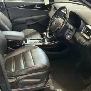2019 Kia Sorento 2.2 CRDi KX-2 SUV 5dr Diesel Auto AWD Euro 6 (s/s) (197 bhp) ESTATE Diesel Autom... - Image 2