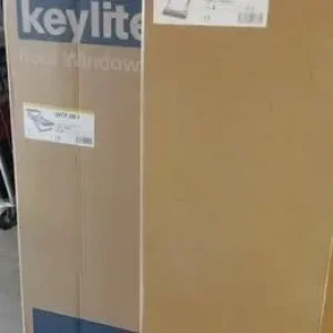 Keylite roof window 114cm x 118cm with tile flashing kit - Image 6