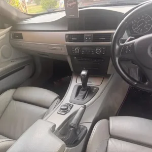 BMW 3 Series Coupe 2011 320d - Image 2