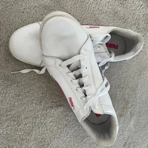 Ladies Nike trainers size 7 - Image 4