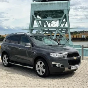 2011 Chevrolet Captiva 2.2 VCDi LTZ AWD 5dr Automatic Estate - Image 2