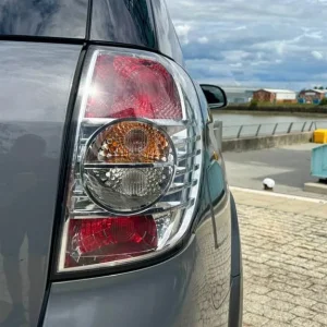 2011 Chevrolet Captiva 2.2 VCDi LTZ AWD 5dr Automatic Estate - Image 8