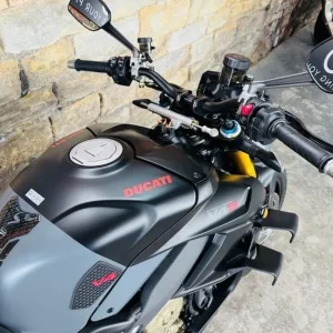 Ducati Streetfighter V4S - Image 8