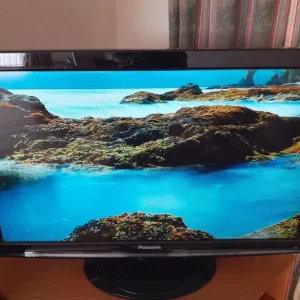 Panasonic LCD TV TX-L37S10B - Image 6