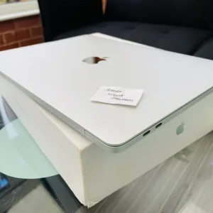 13 Inch MacBook Pro 2020 M1 Touch Bar - Image 6
