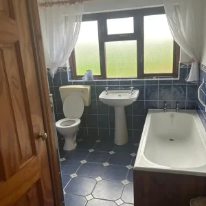 4 Bedroom Detached House - Image 8