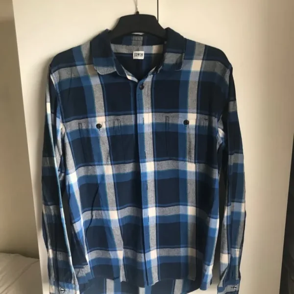 Mens medium shirt