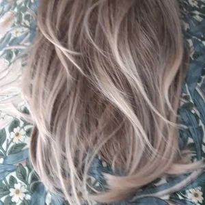 4 stunning wigs - Image 6