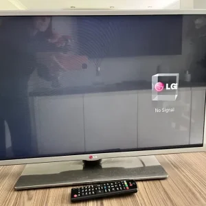 LG 32ins Freeview TV with Remote – 32LB58