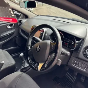 2015 Renault Clio DYNAMIQUE NAV DCI ECO Hatchback Diesel Manual - Image 6
