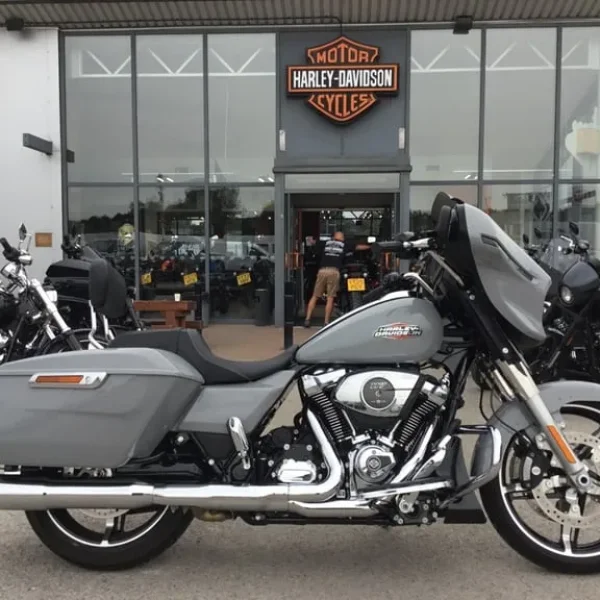 2024 Harley-Davidson FLHX Touring Street Glide Billiard Gray