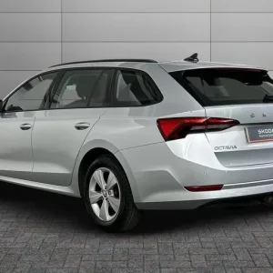 2023 Skoda Octavia 1.0 TSI SE 5dr Estate Petrol Manual - Image 3