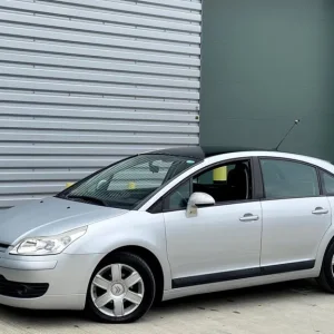 2006 Citroen C4 1.4 LHD Manual with ABS and ESP