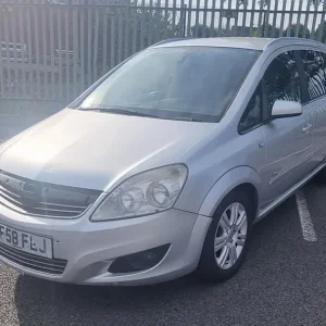 Vauxhall Zafira 7-seater diesel auto - Image 4