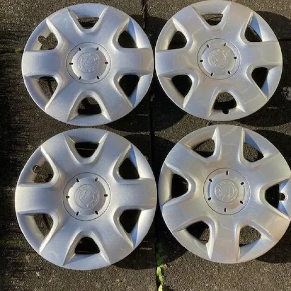 Skoda Fabia and Roomster wheel trims