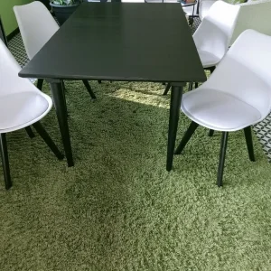 Black 4-6 seater kitchen/dining table and 4 white chairs - Image 8