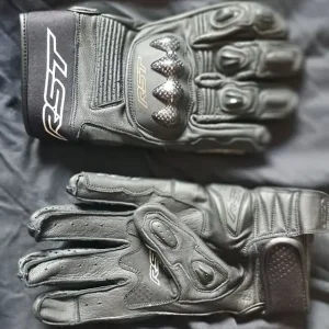 RST motorcycle gloves - Image 2