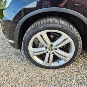 2017 Volkswagen Touareg 3.0 V6 TDI R-Line Plus Estate - Image 4