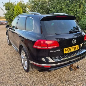 2017 Volkswagen Touareg 3.0 V6 TDI R-Line Plus Estate - Image 6
