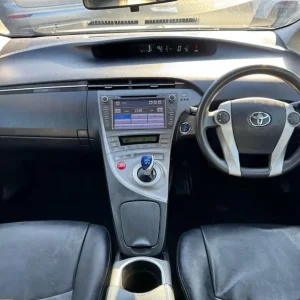 2019 Toyota Prius 1.8 Hybrid 5-door hatchback - Image 8