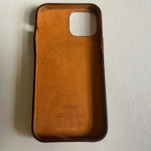 Apple MagSafe iPhone 13 mini leather case - Image 2