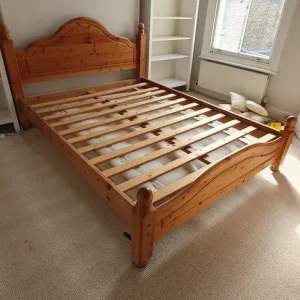 Pine bed frame - Image 3