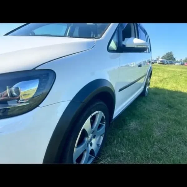 Volkswagen Touran SE TSI 2013 1380cc