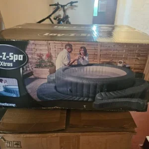 Lazy spa seating