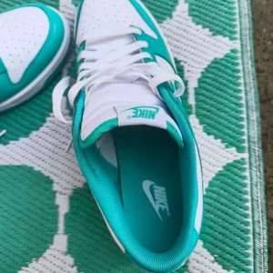Nike Dunk Low Clear Jade UK 10 - Image 4