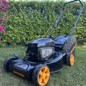 McCulloch Briggs & Stratton 18” lawnmower - Image 3