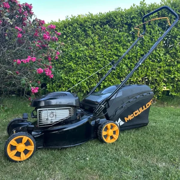 McCulloch Briggs & Stratton 18” lawnmower