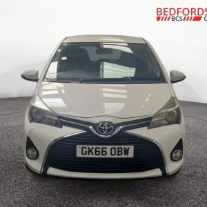 2016 Toyota Yaris 1.4 D-4D Icon Hatchback 5dr Diesel Manual - Image 6