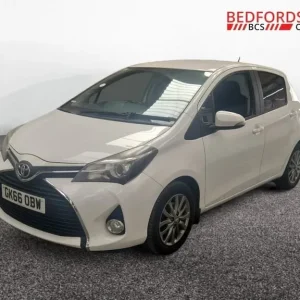 2016 Toyota Yaris 1.4 D-4D Icon Hatchback 5dr Diesel Manual - Image 7