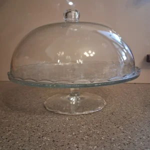 Cake stand and dome