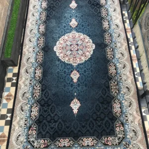 Persian carpet - Image 2