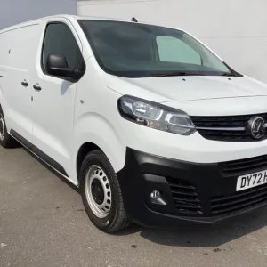 2022 Vauxhall Vivaro 1.5 Turbo D 2900 Dynamic Panel Van - Image 2