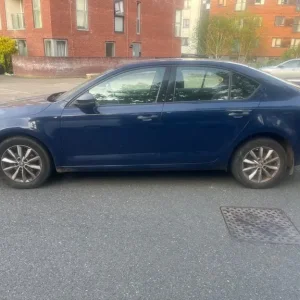 Skoda Octavia Hatchback 2016 1.6 Diesel Semi-Auto - Image 4
