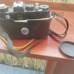 Rare Vintage Zenit 12XP with Helios-44M-4 Lens and Leather Case - Image 5
