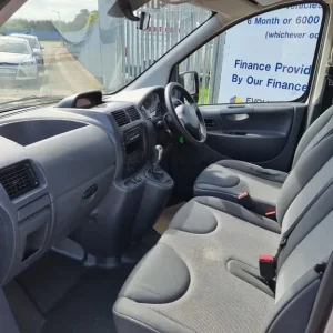 2016 Peugeot Expert Tepee 2.0 HDi Diesel Automatic - Image 7