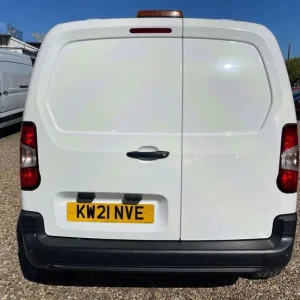 2021 Peugeot Partner 1.5 BlueHDi Panel Van - Image 4