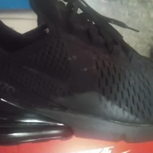 Mens Nike size 9 black trainers - Image 3